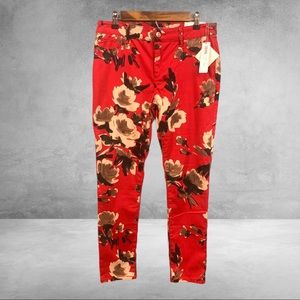 Chico’s Ultimate Jegging Floral Print 🆕